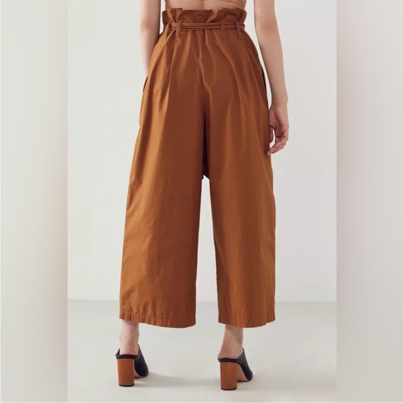 Kimchi Blue Simone Paperbag Pants Women's Size 8 Brown Pockets Wide Leg Cropped - Picture 7 of 12